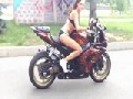 http://rofl.tv/647-stunts-auf-dem-motorrad.html