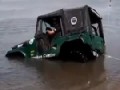 Jeep aus dem See ziehen Fail