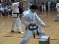Perfekt gezielt beim Karate