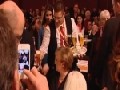 Bierdusche für Merkel