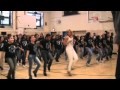 Beyoncé tanzt mit Jugendlichen