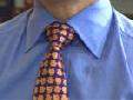 Wie man einen Windsor Knoten mit der Krawatte bindet