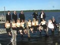 Hochzeit fällt ins Wasser