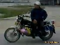 Chillen während Motorrad Fahrt