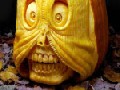 Halloween!! Kunstvoll geschnitzte Kürbisse